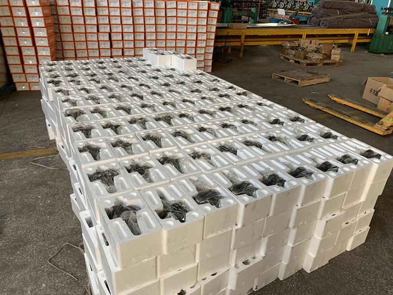 Crankshaft-Diesel engine spare parts 3